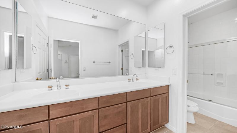 1951 W Bartlett Ct (24)