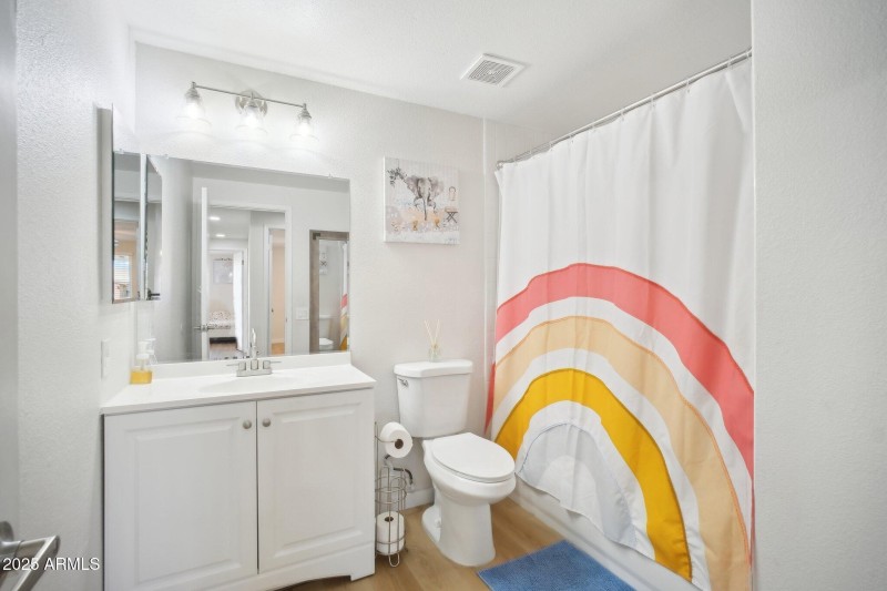 18-web-or-mls-W Karen Lee Ln-018