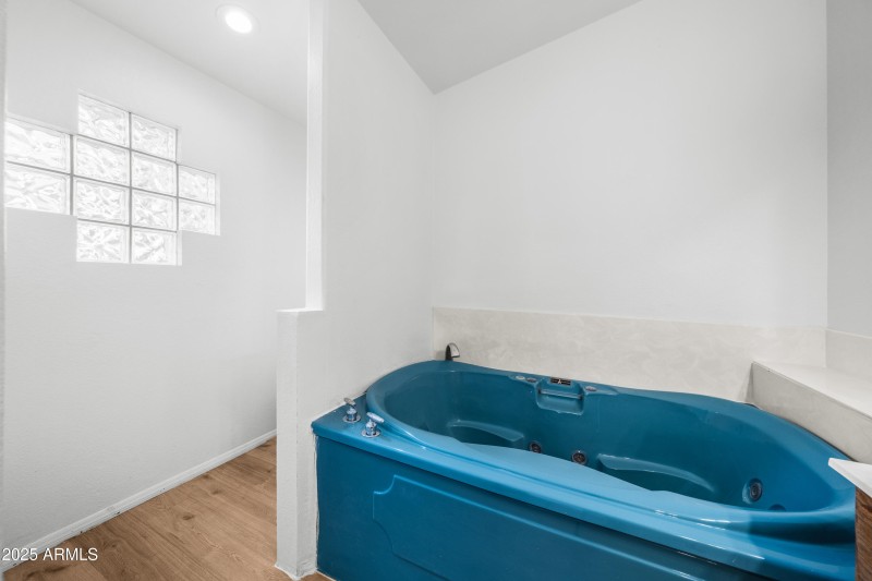 Interior - 2331 Cristina Ave-12