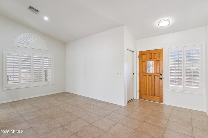 6-web-or-mls-8942-w-sequoia-dr