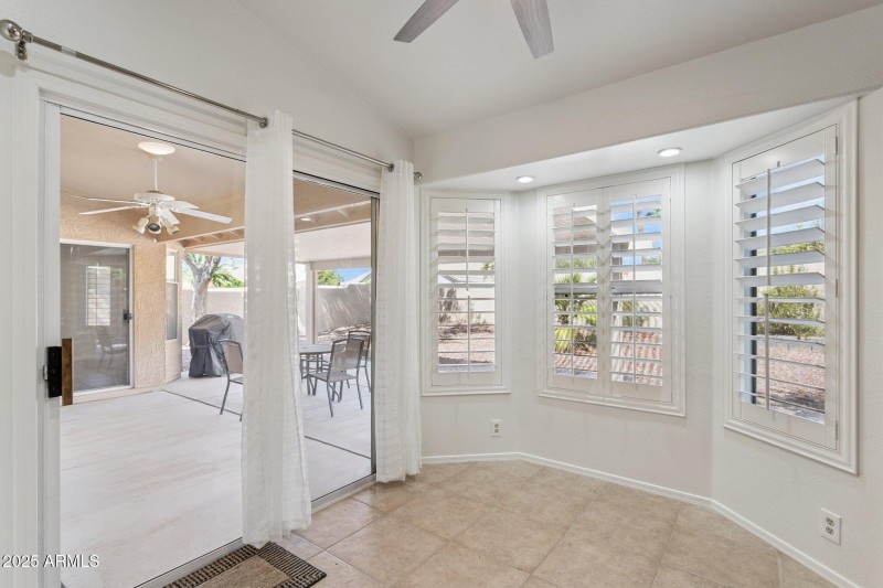 17-web-or-mls-8942-w-sequoia-dr
