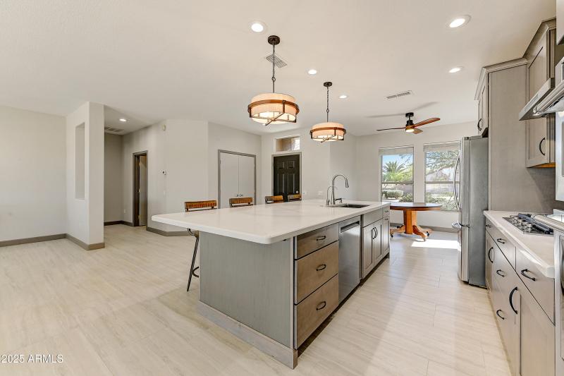 Quartz Island & Pendant Lighting