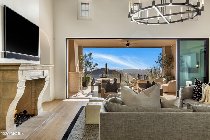 5-web-or-mls-D46A9127 copy