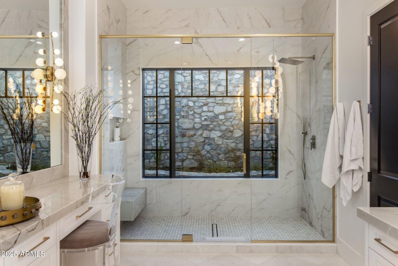 24-web-or-mls-D46A9248 copy