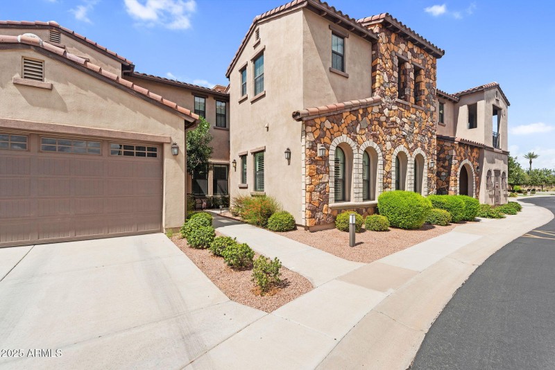 3-web-or-mls-Fulton-03