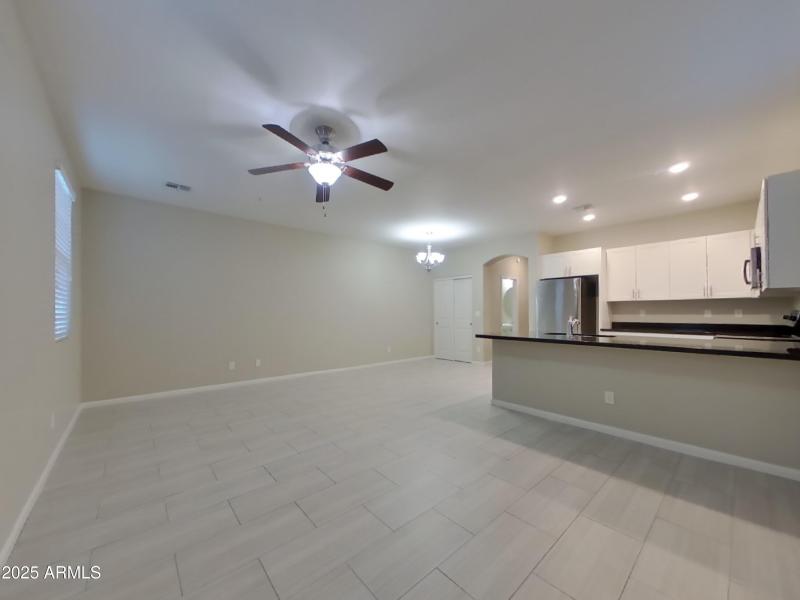 2_pc_HjzjiEIh1L_SFHmngA8iq_layout_0