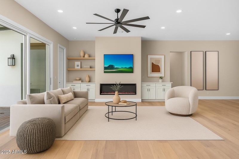 Indianola Livingroom -virtually staged