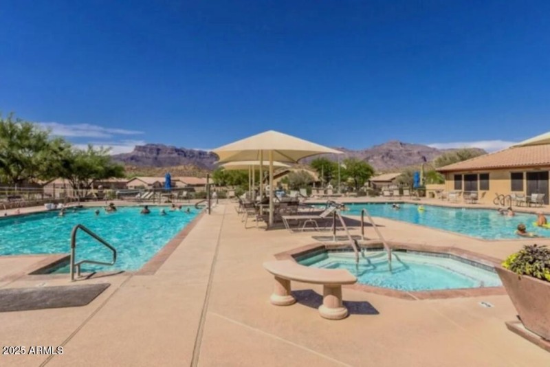 Pools & Spa