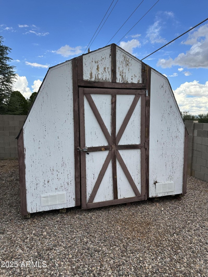 Shed
