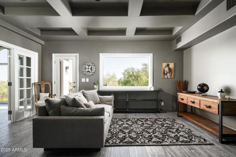 3977 E Paradise View Dr-17