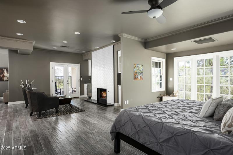 3977 E Paradise View Dr-36