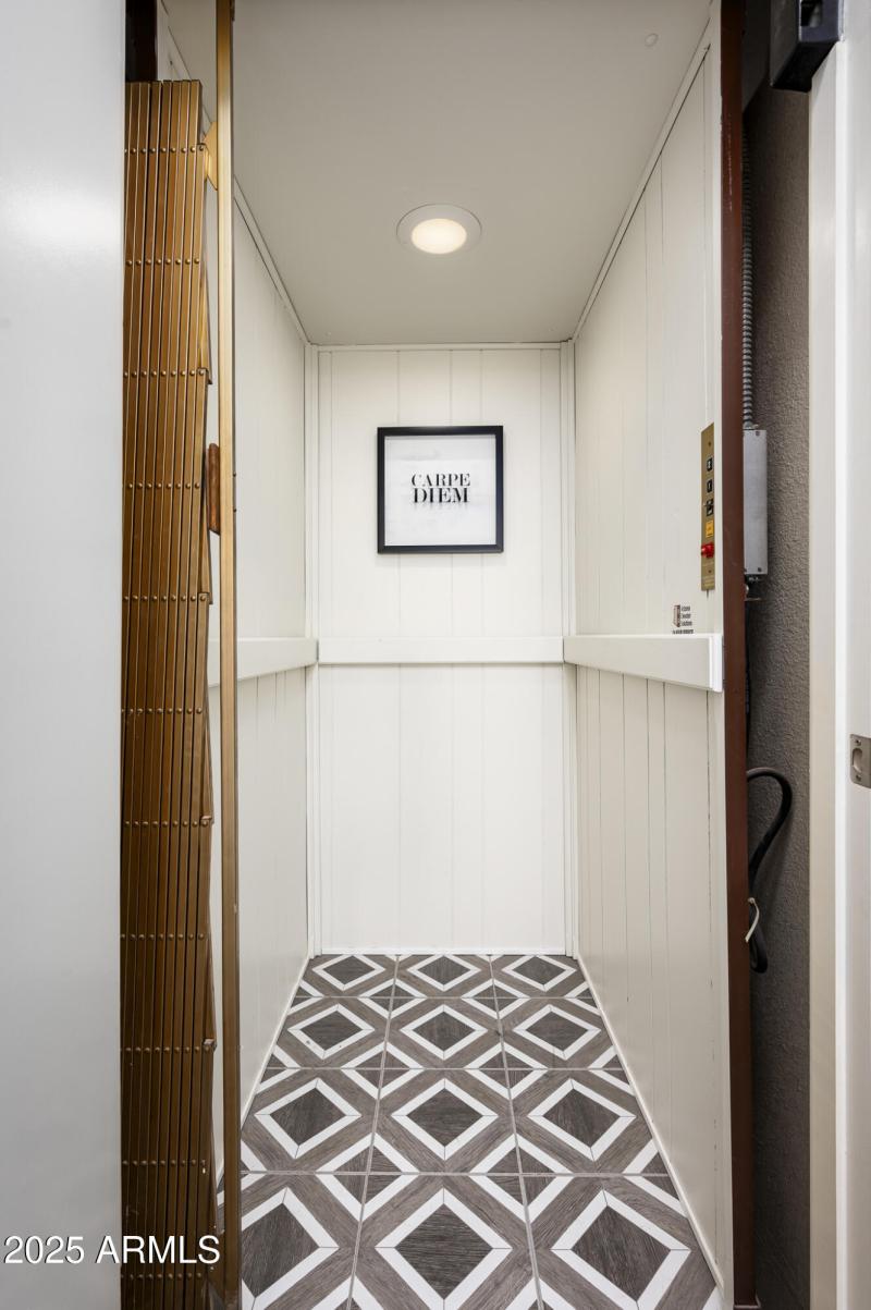 3977 E Paradise View Dr-44