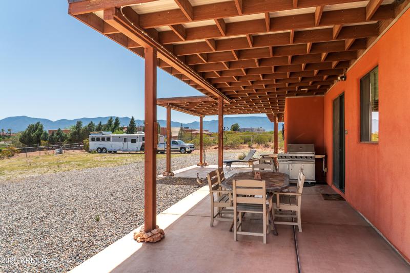 JL_7375SlidingStopLane-exteriors-11