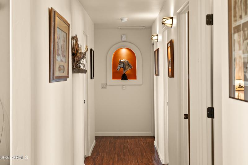 JL_7375SlidingStopLane-interiors-14