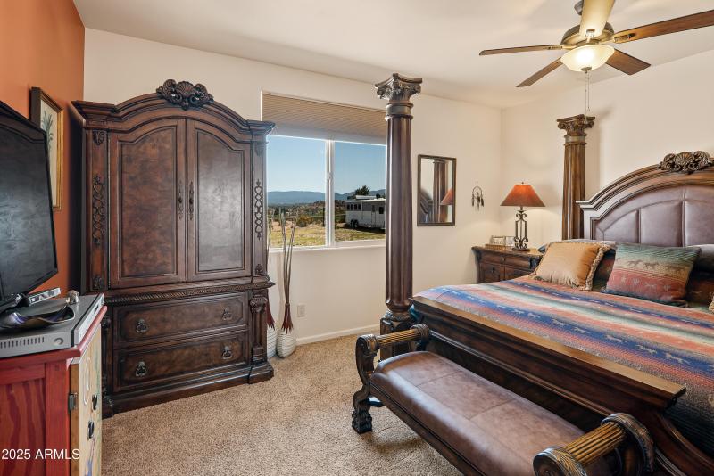 JL_7375SlidingStopLane-interiors-24