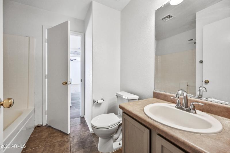 22-225EGS-ocupix-9-10