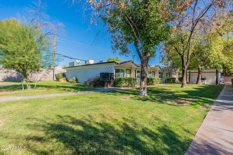 33-web-or-mls-College-33