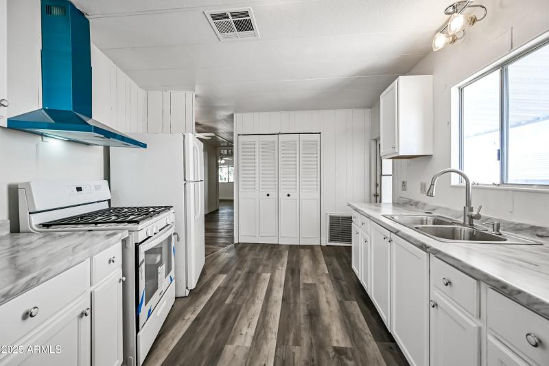 11-11411N91A221-ocupix