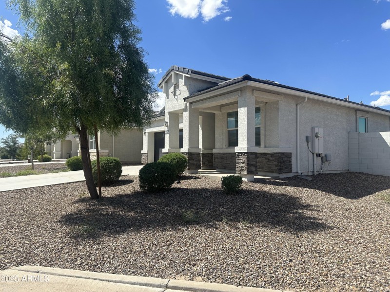 Palo Cedro - Front House Right Side