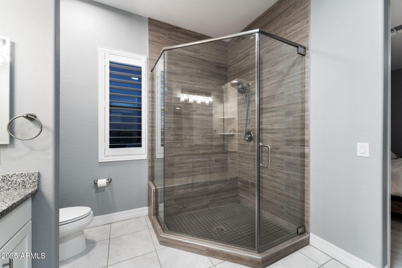 032__3350 N Val Vista Rd