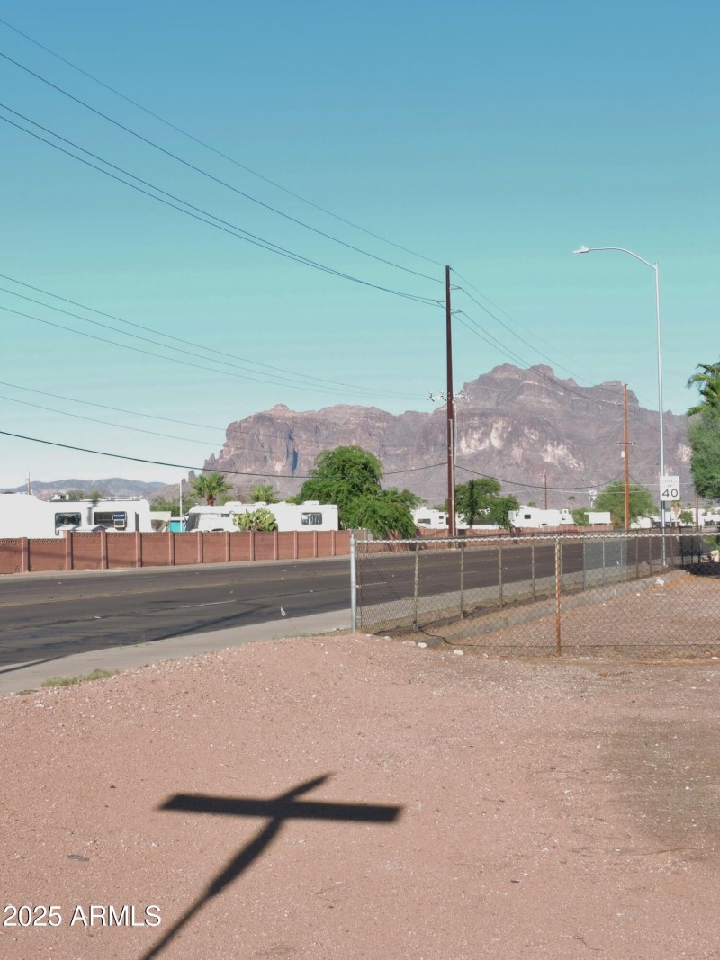 764 N Thunderbird DR 001