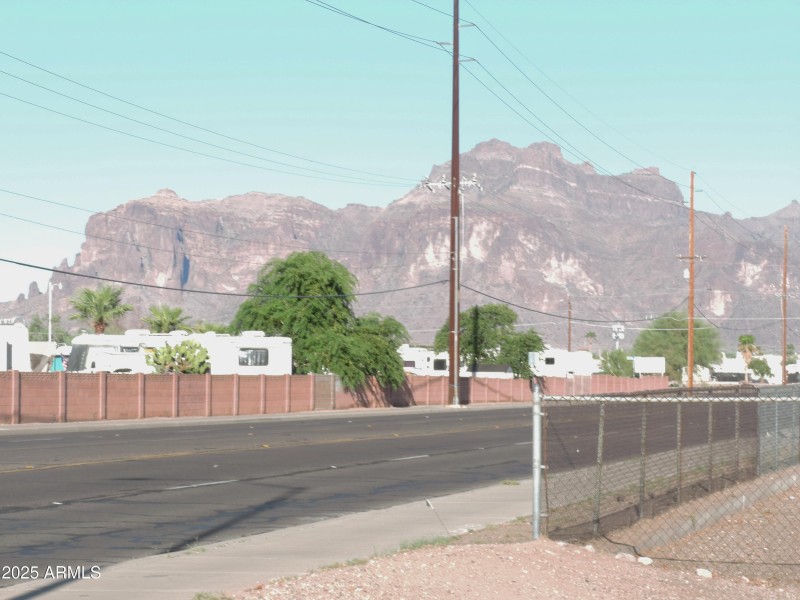 764 N Thunderbird DR 003