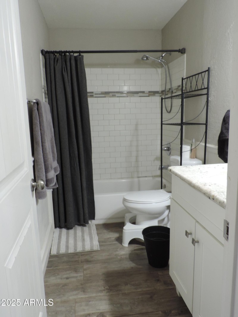 764 N Thunderbird DR 031