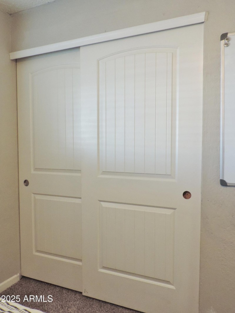 764 N Thunderbird DR 034