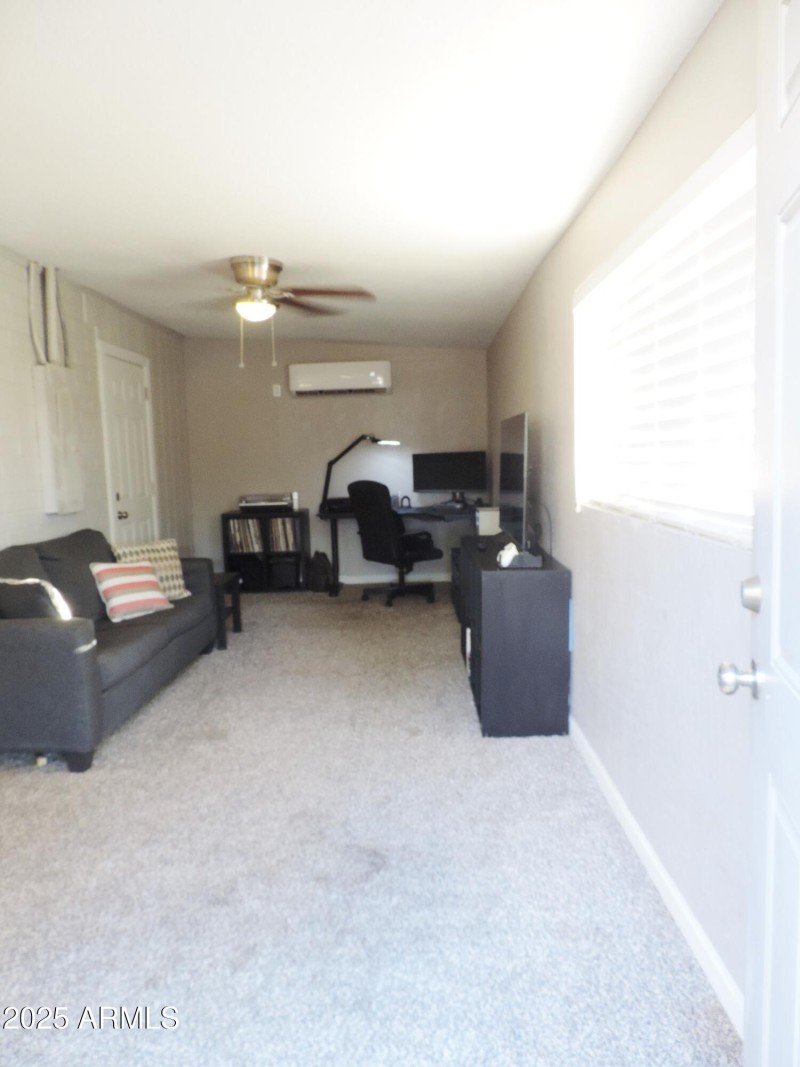764 N Thunderbird DR 052