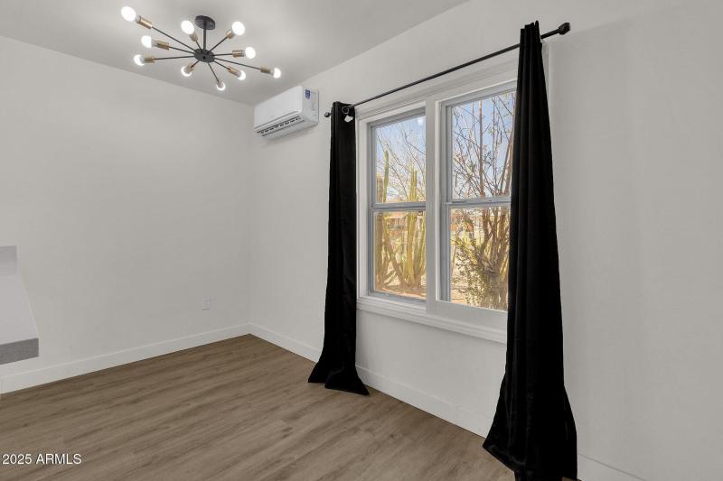 29-web-or-mls-325-n-17th-dr-a-b-c