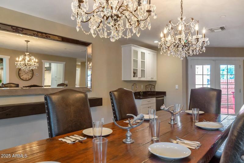 22_12140_N_76th_Ct__22_mls