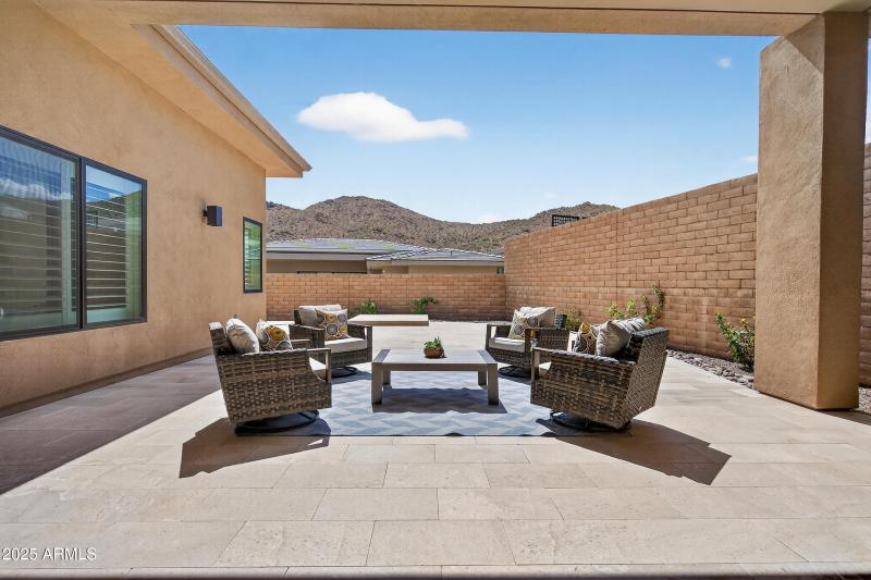 47-print-008_A7404213