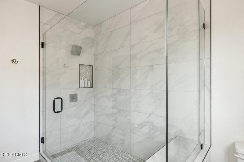 19-web-or-mls-16710-e-trevino-dr