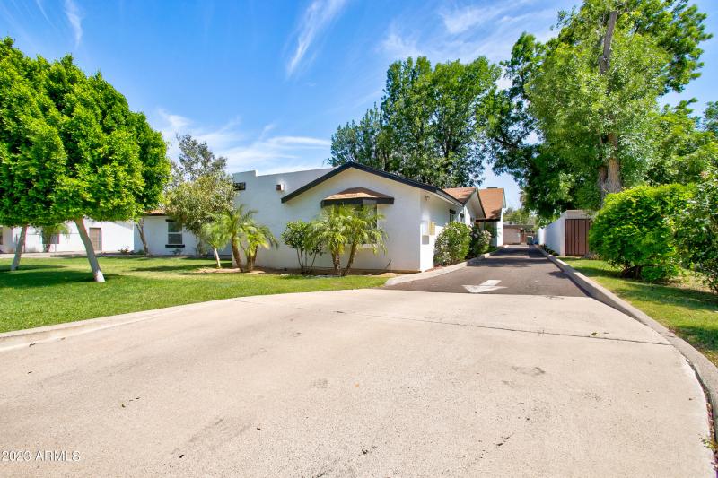 2215 W Agusta ave phx 103-1