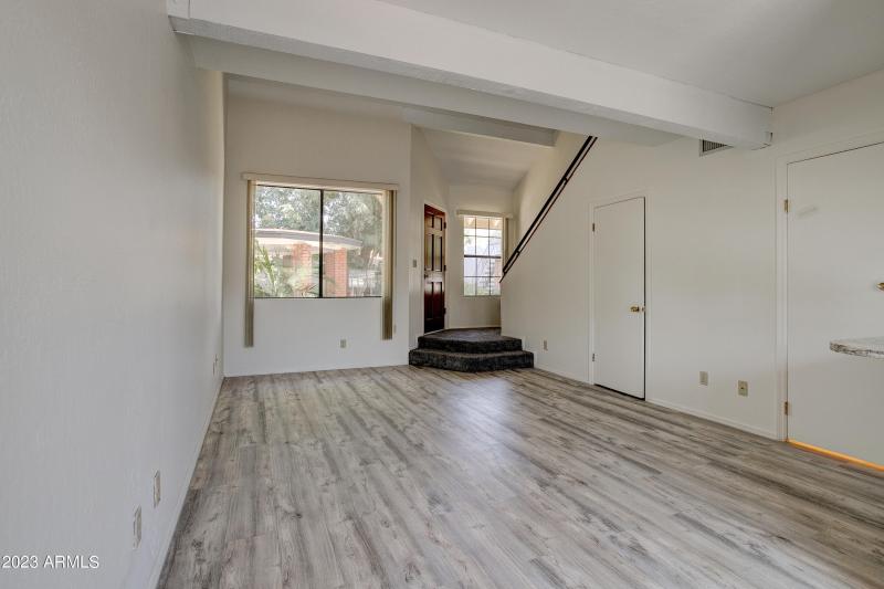 2215 W Agusta ave phx 103-16