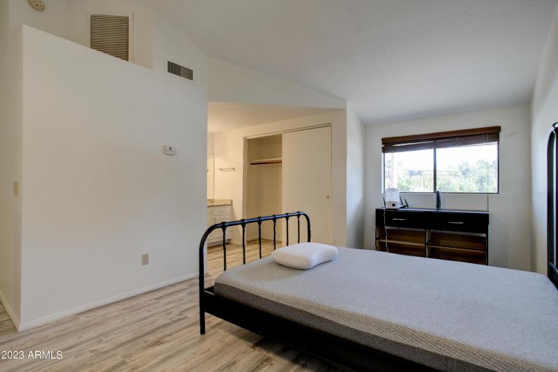 2215 W Agusta ave phx 103-21