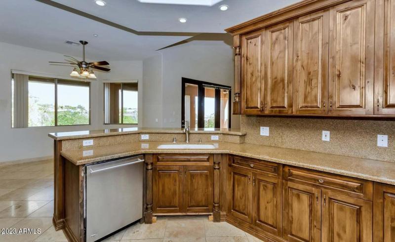 20181026035425003943000000-o