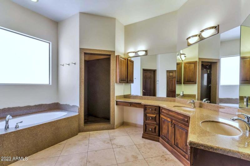 20181026035433038194000000-o