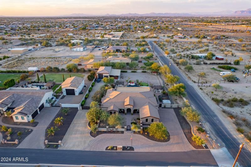 111-web-or-mls-Hombre-aerial-2