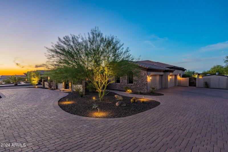 156-web-or-mls-Hombre-twilight-35