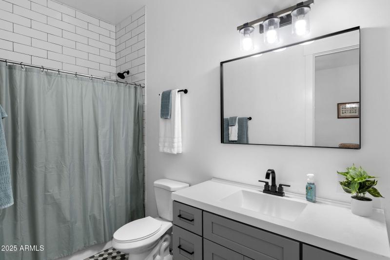 042__11186 W Dove Roost Rd