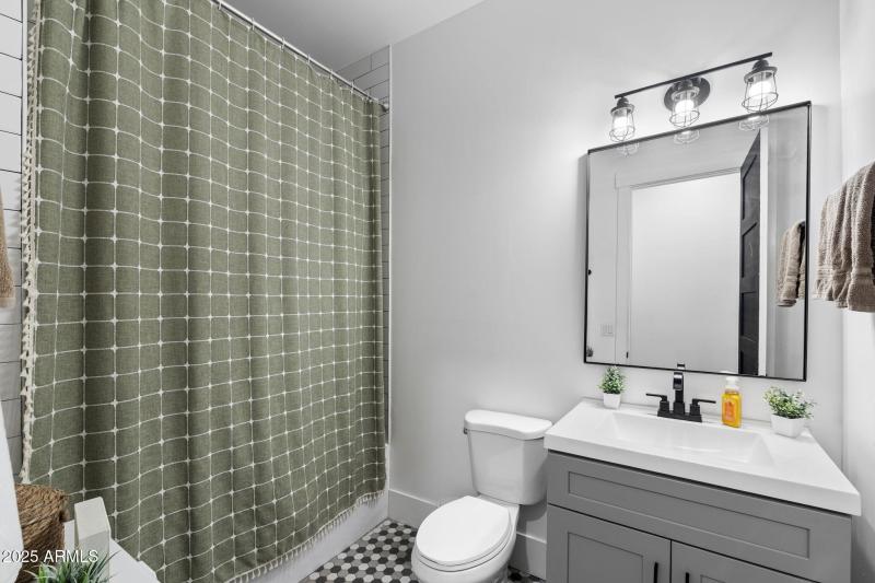 045__11186 W Dove Roost Rd