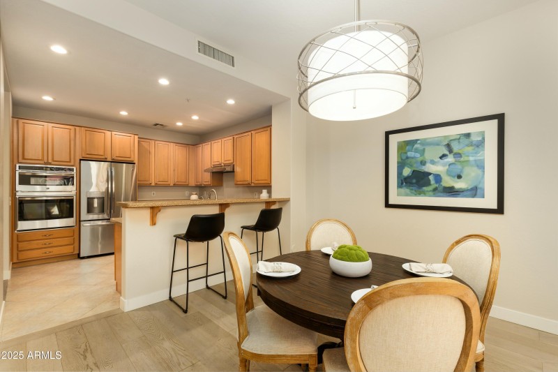 Dining area/kitchen