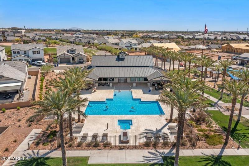 097-Aerial community pool