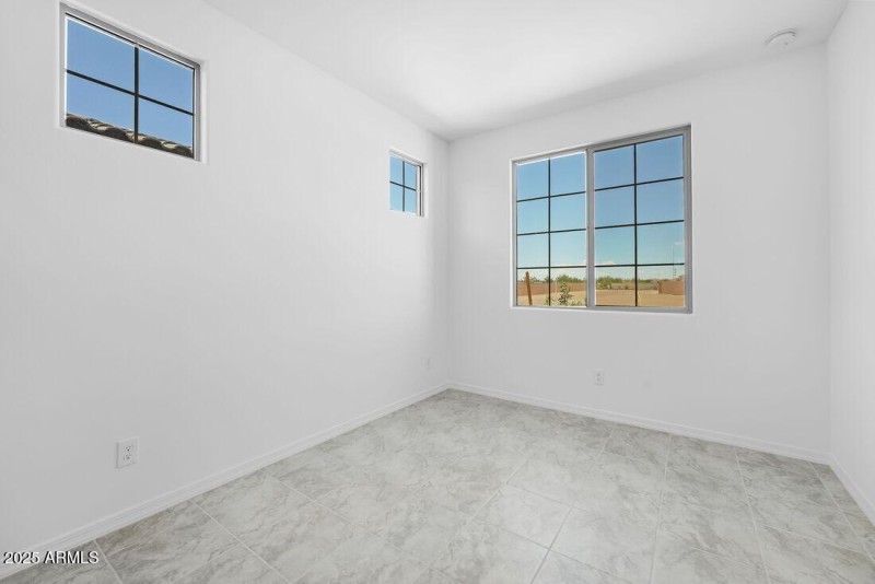 10835 E TILLMAN Avenue -Ready Now!