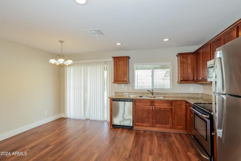 020-photo-kitchen-12090841