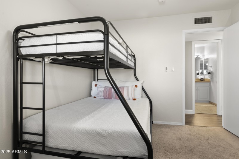 28_8655_E_Monte_Vista_Dr__28