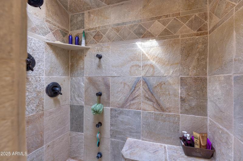 037_photo37_3723_crown_dancer_dr._pt_kar