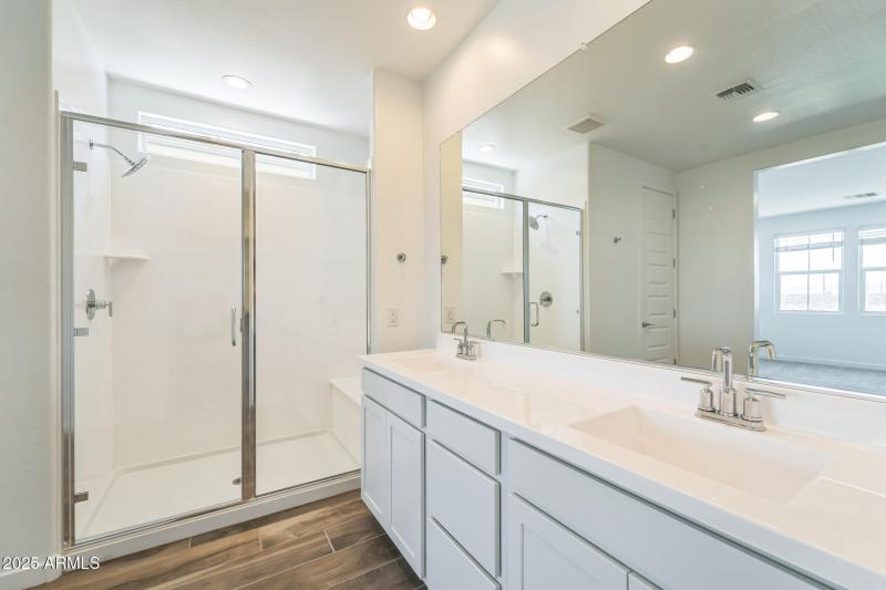 27_10103_E_Ulysses_Ave_Mesa_AZ_85212_USA