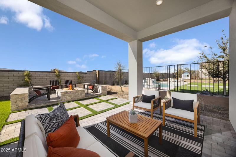 PHX_Tyler Ranch_Cobalt_Model Home_Exteri